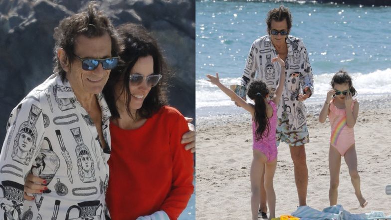 75-letni Ronnie Wood relaksuje się na plaży w towarzystwie MŁODSZEJ o 31 lat żony i 7-letnich córek (ZDJĘCIA)