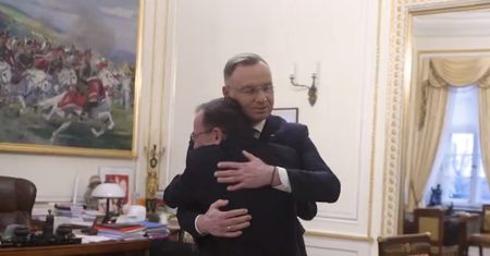 Kpią z Andrzeja Dudy. "Kiedy odwalasz taki cyrk, że mówią tylko o was"