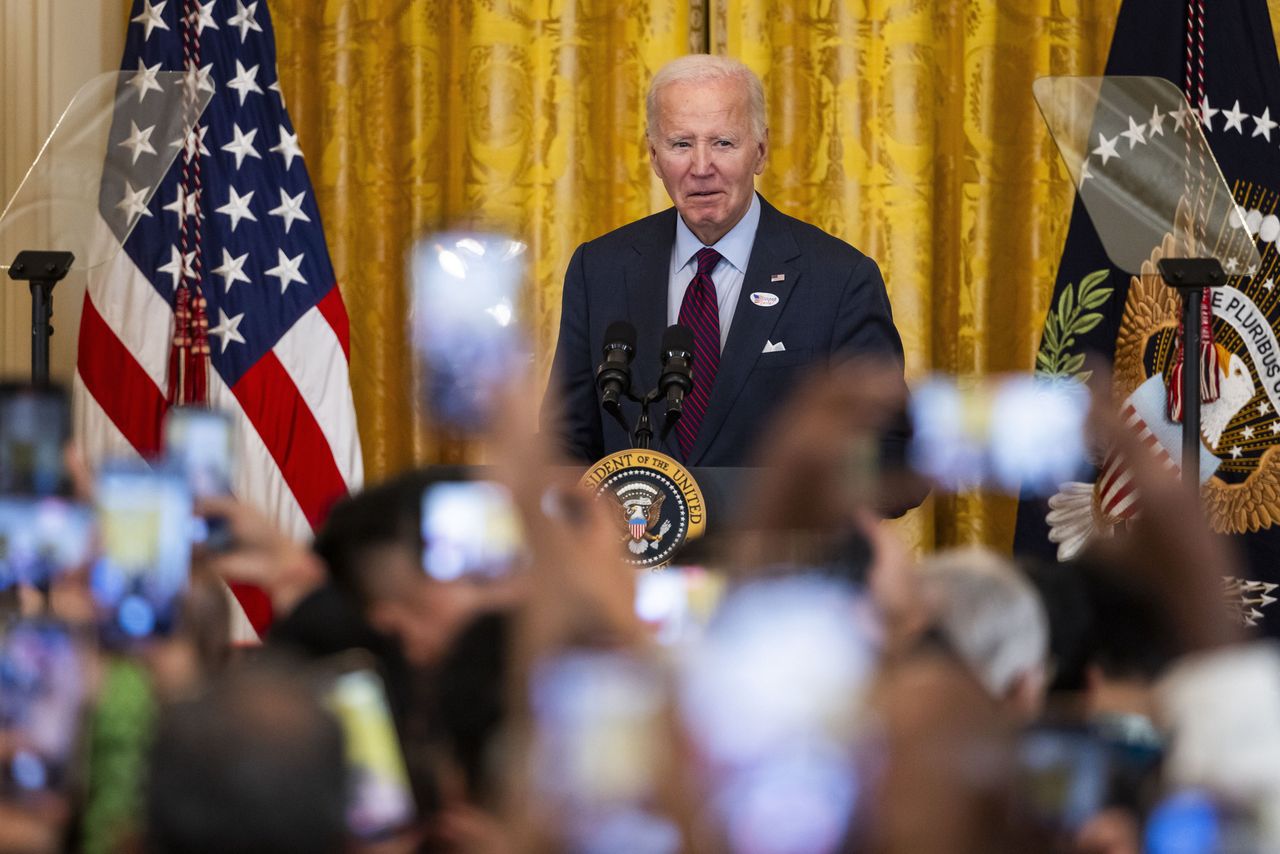 Biden's 'garbage' remark boosts Trump's election odds