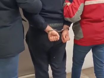 Nastolatkowie zaciągnęli ich do lasu i kazali klęczeć. 13-latka nagrywała