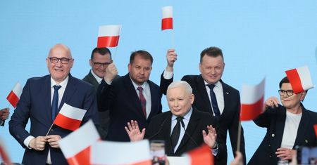 Uderzyła w Kaczyńskiego. "Komisja podała mu trochę tlenu"