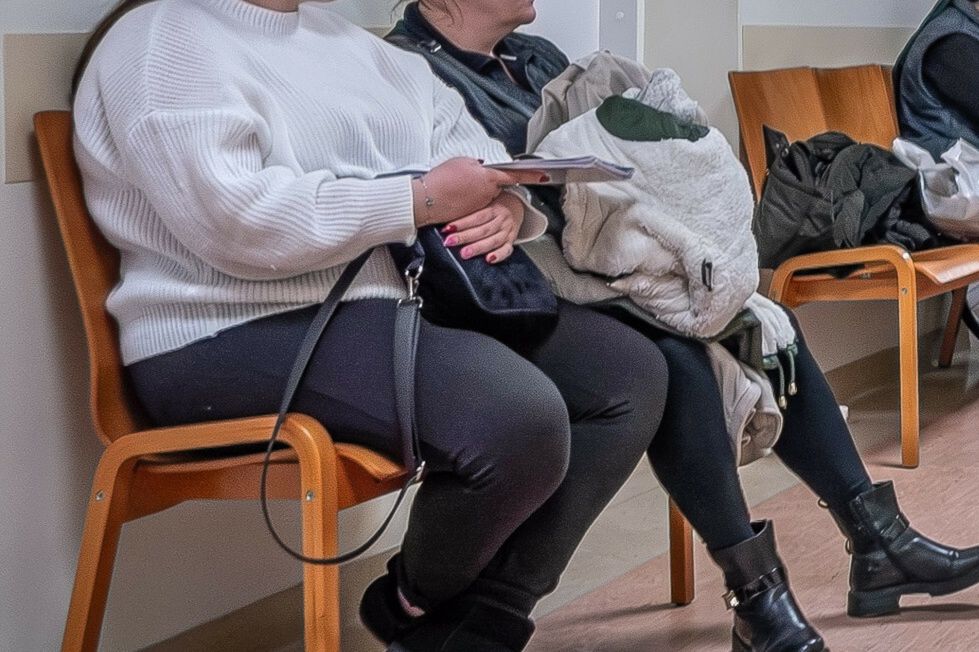 Coraz więcej osób idzie na zwolnienie