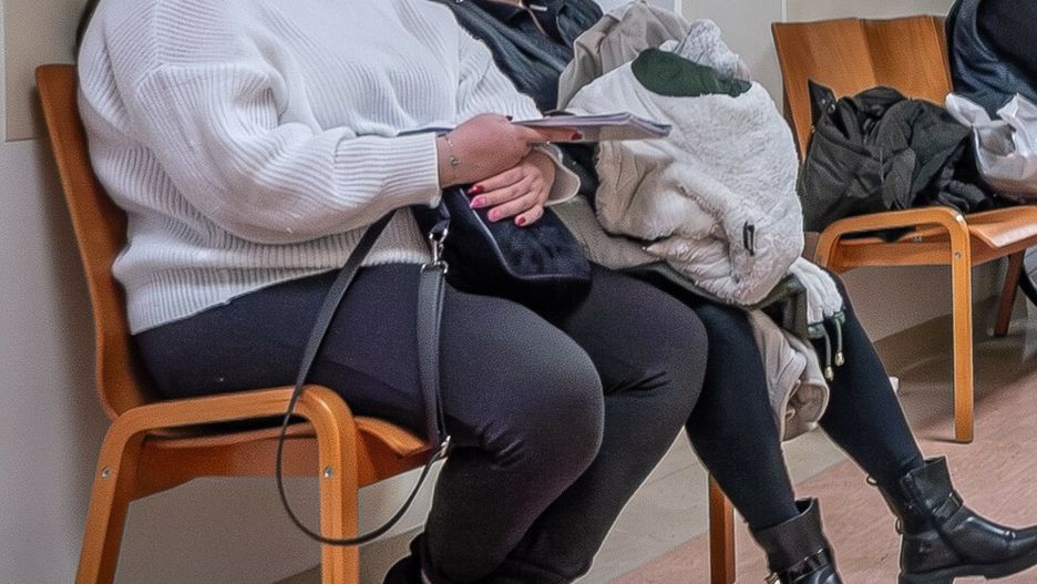 Coraz więcej osób idzie na zwolnienie