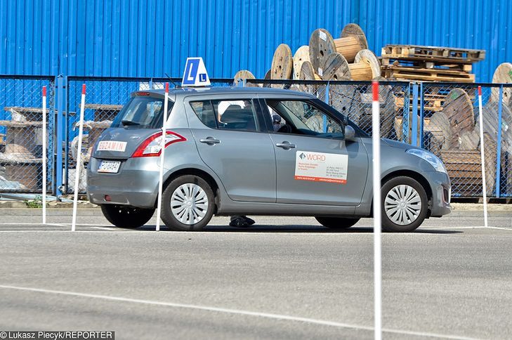 Policja zatrzymała auto nauki jazdy. Kursantka była pijana