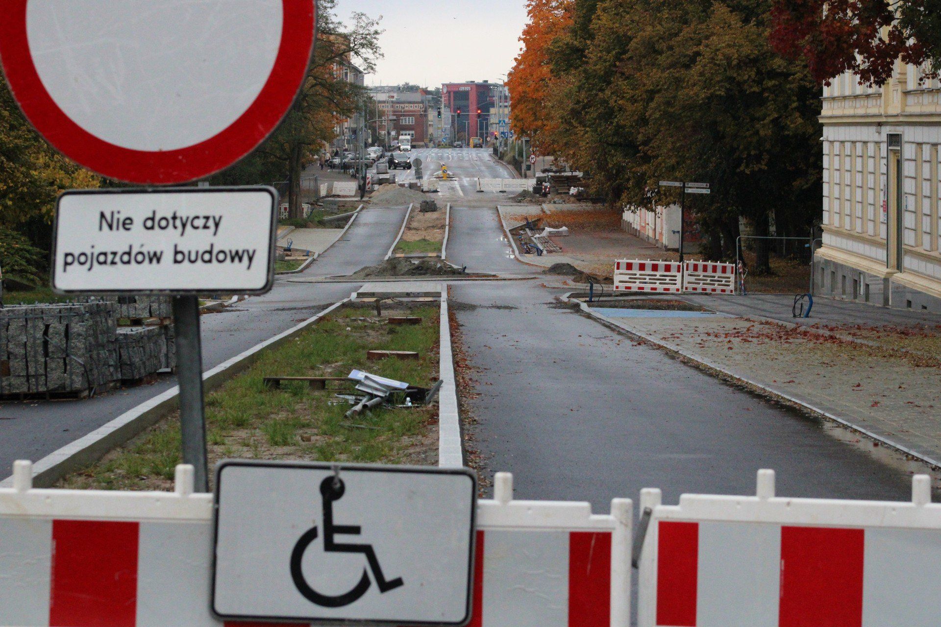 REMONT ULICY ZWYCIĘSTWA BEZ ZMIAN - PRACE WSTRZYMANE