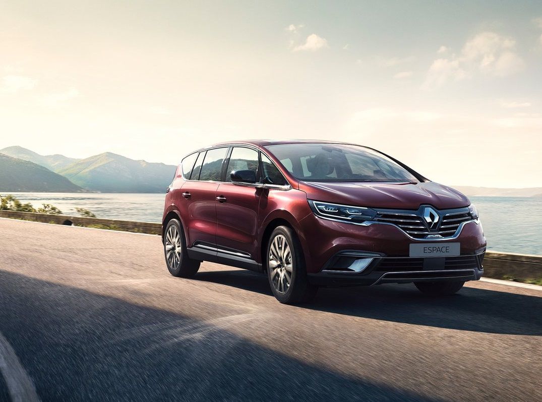 Nowe Renault Espace już w salonach. Znamy ceny modelu w Polsce