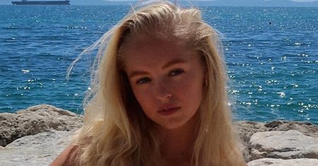 Julia Tychoniewicz wdzięczy się na tle kalifornijskich palm. Pokazała się W BIKINI (FOTO)