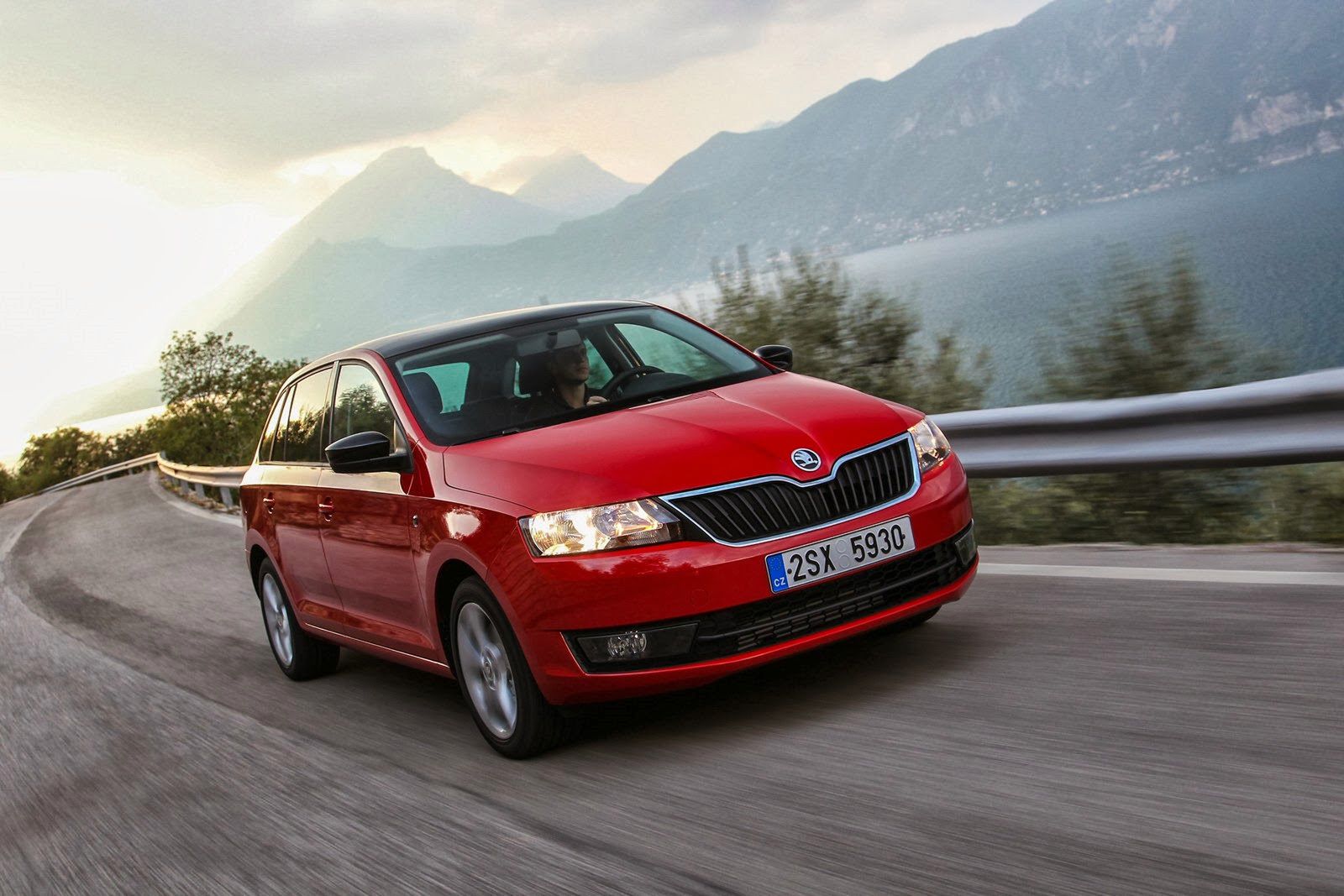 Škoda Rapid Spaceback - obszerna galeria od producenta 31