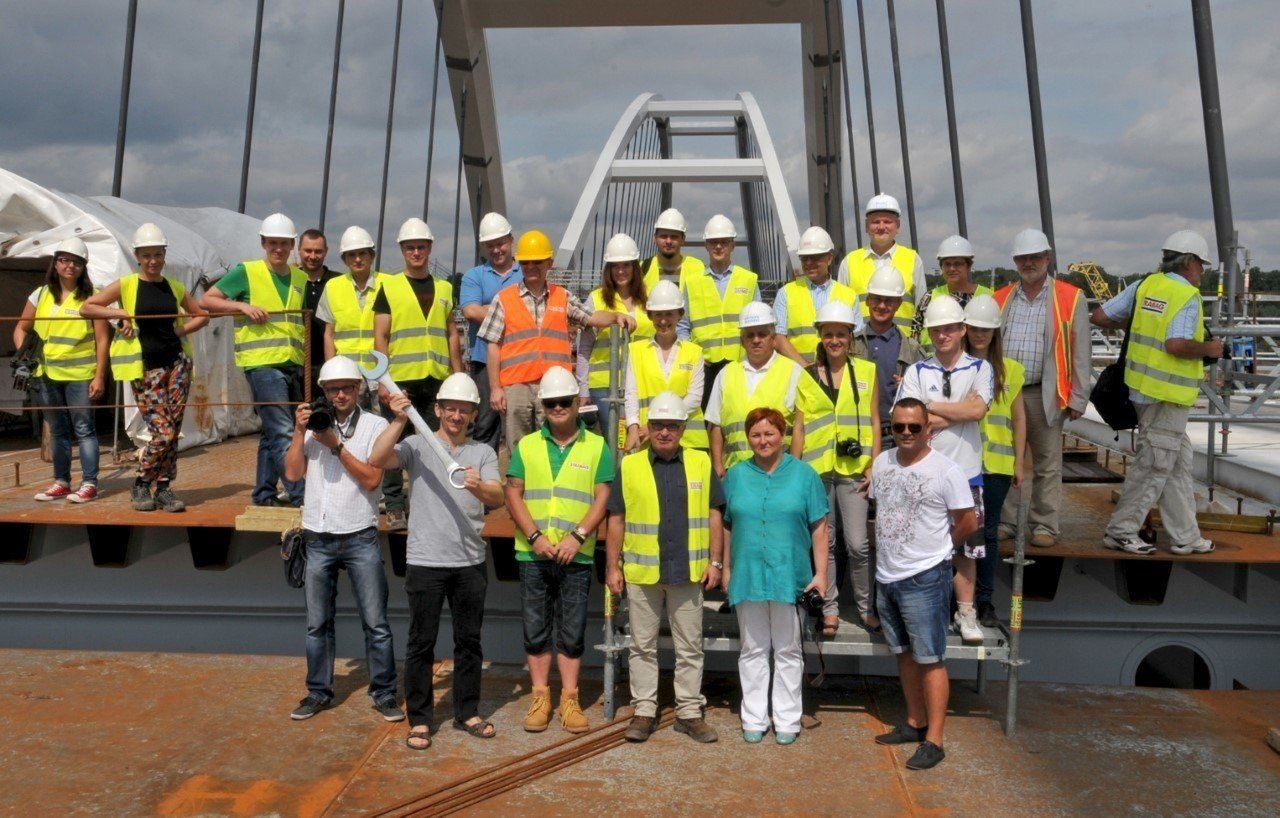 Tak powstawał most im. gen. Zawackiej