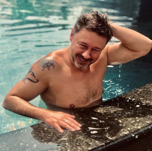 Robert Biedroń i Piasek wpadli na siebie na lotnisku