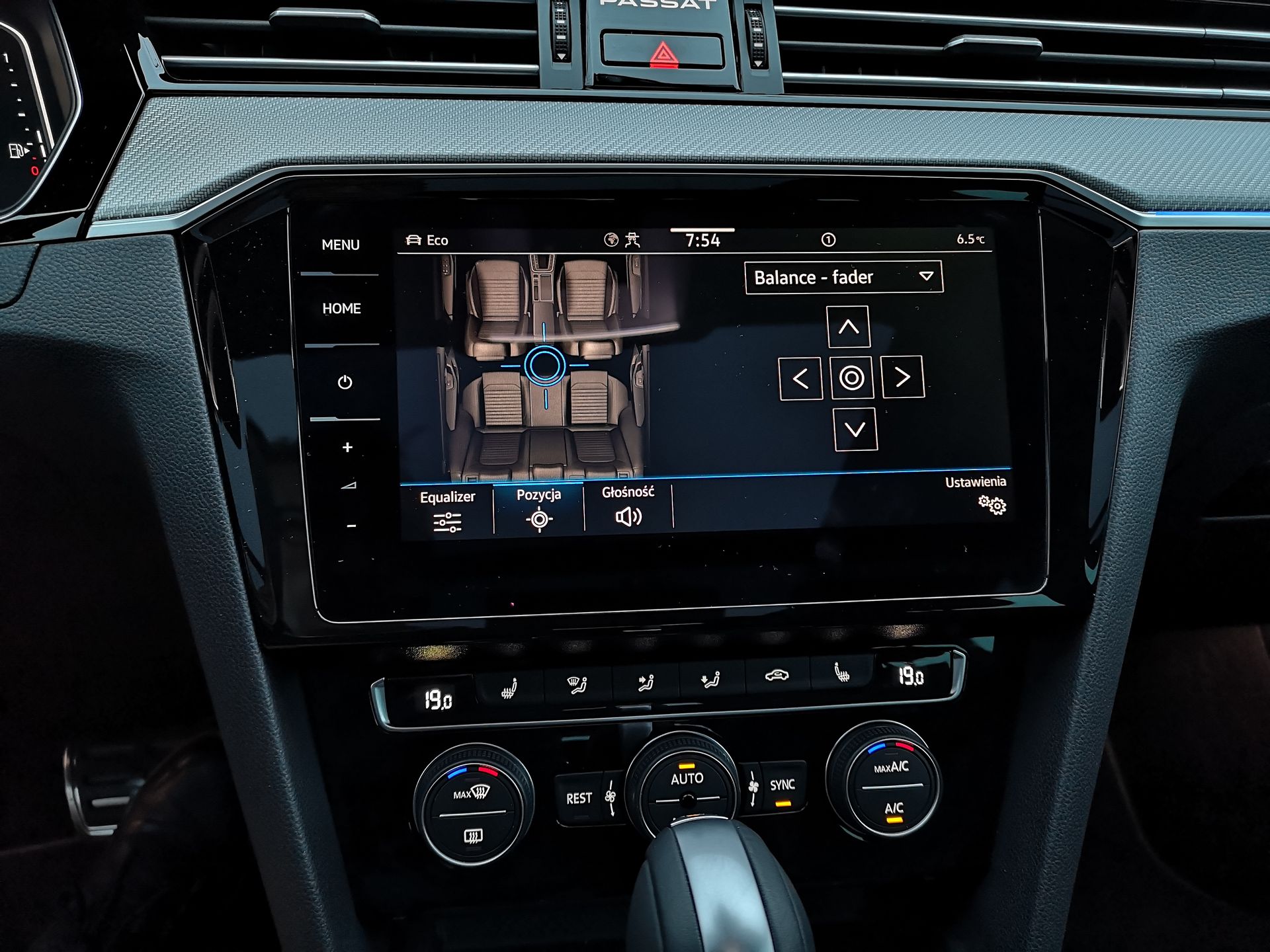 Volkswagen Passat Variant: Kamery 3D i 360 stopni oraz system audio Dynaudio 22
