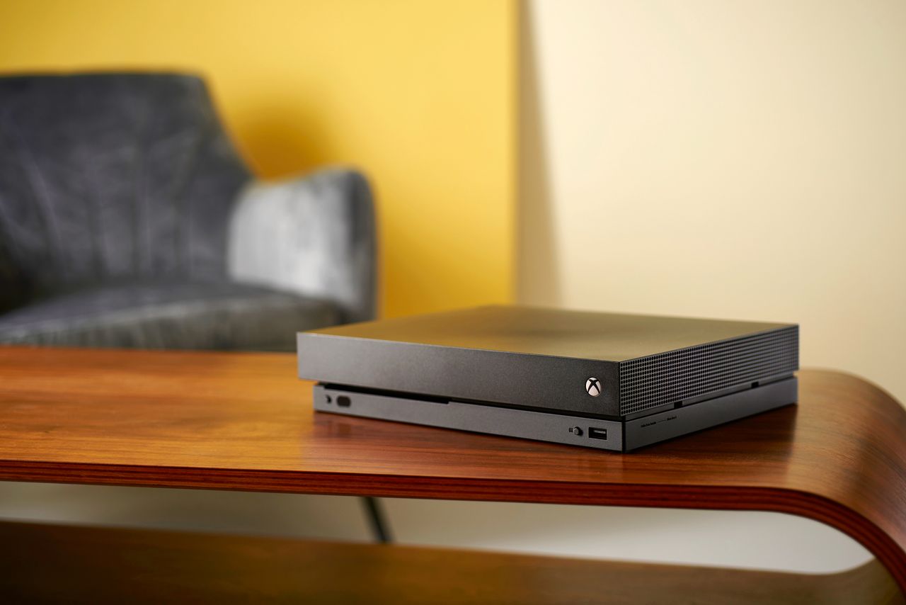 Xbox One X, najpotężniejsza konsola siódmej generacji, fot. Neil Godwin/T3 Magazine/Future/Getty Images