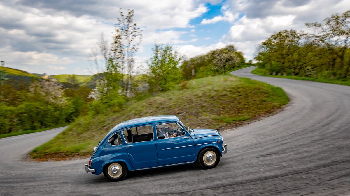 Osobiście uważam współczesnego Fiata 500 za najgorzej jeżdżące auto, jakie można kupić w salonie. Ten Seat 800 szybko uświadomił mi, że jednak fiat jest wspaniały.