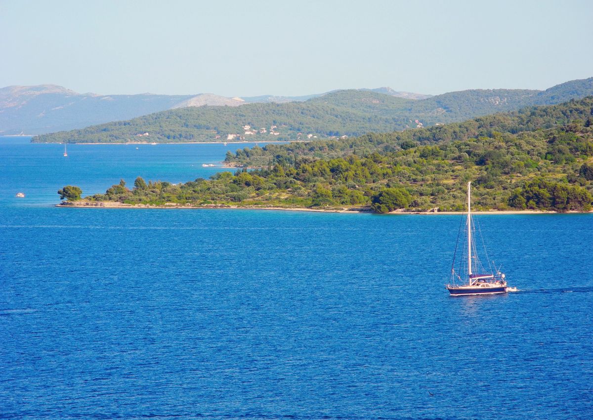 Rejs po Adriatyku to ciekawa atrakcja dla wszystkich turystów 