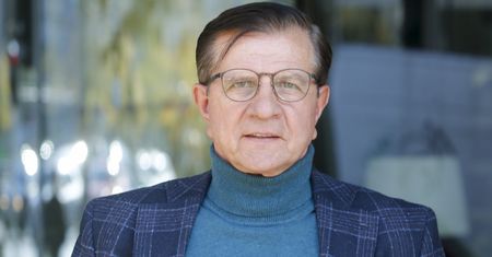 Chajzer pracuje na emeryturze. Skarży się na wysokość składki