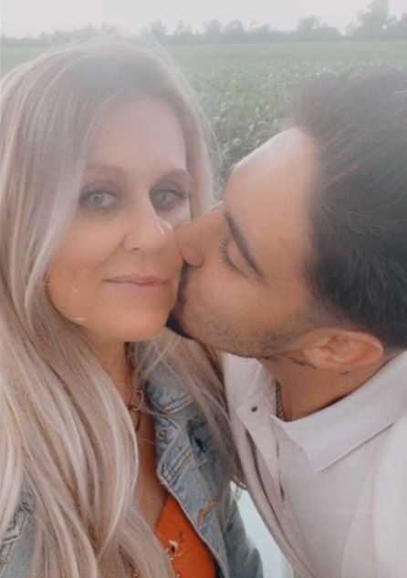 Deanna is 19 years older than her second husband.