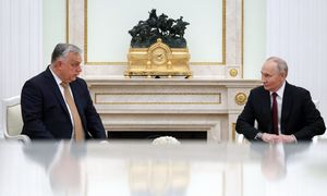 Ekspert ostro o wizycie Orbana u Putina. "Koń trojański". "Pokazał środkowy palec"