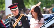Książę Harry jest... "sekretnym stylistą Meghan"? "Dogląda przymiarek i mówi jej, w czym wygląda najlepiej"