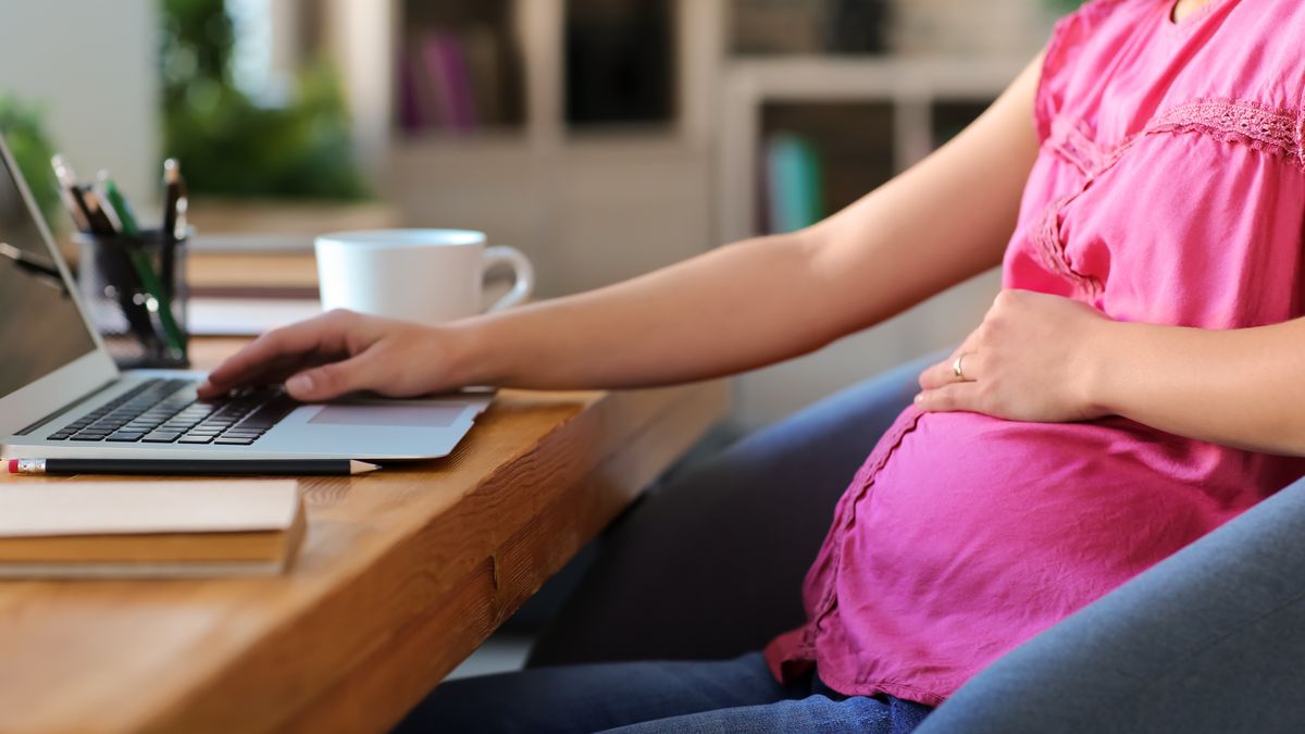 Ulga dla klasy średniej z Polskiego Ładu może być pułapką dla kobiet w ciąży. 