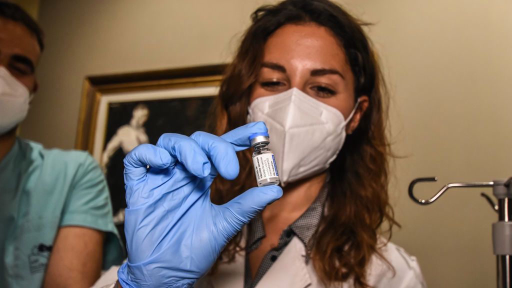 Zaskakujący efekt szczepień przeciwko COVID-19. Zmniejsza ryzyko innych chorób