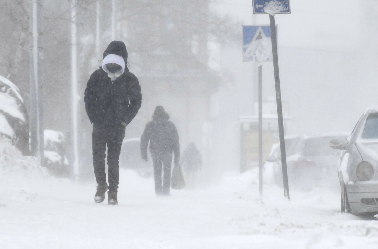 "Zimowe piekło" w europejskim mieście. Zaspy śnieżne wysokie na trzy metry