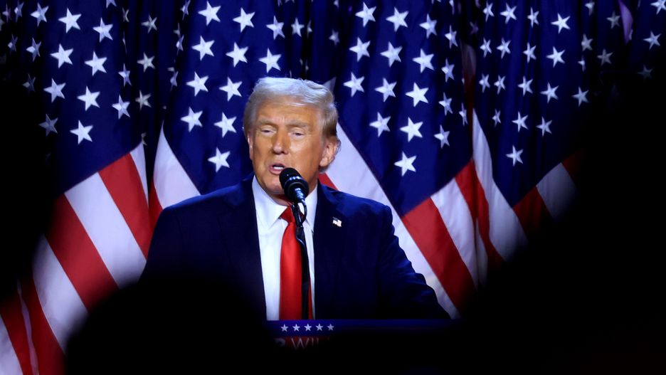 Republican presidential candidate Donald J. Trump addresses supporters at the Election Night watch party in the West Palm Beach Convention Center in West Palm Beach, Florida, USA, 06 November 2024. EPA/CRISTOBAL HERRERA-ULASHKEVICH Dostawca: PAP/EPA.