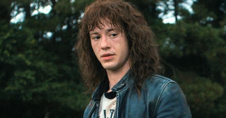 Tego romansu nikt się nie spodziewał. Gwiazdor "Stranger Things" ze znaną piosenkarką