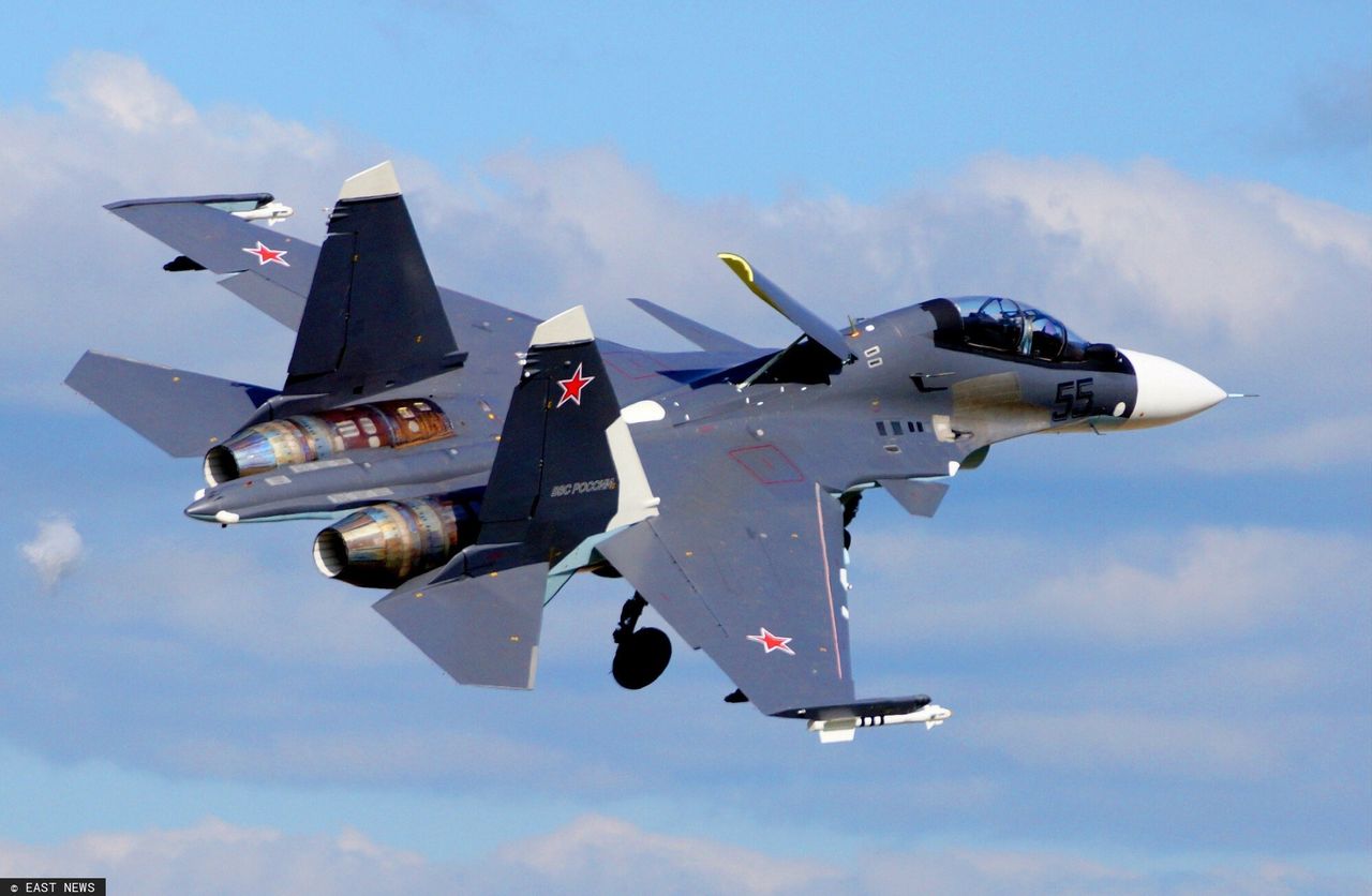 Nerwowo nad Bałtykiem. Kreml podrywa Su-35