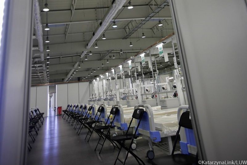 Szpital tymczasowy zamknięty. W pandemii przyjął ok. 1,1 tys. pacjentów. Co z jego wyposażeniem?