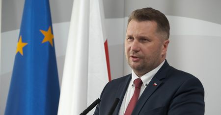 Czarnek najlepszym ministrem? "Nawet sam by się pod tym nie podpisał”