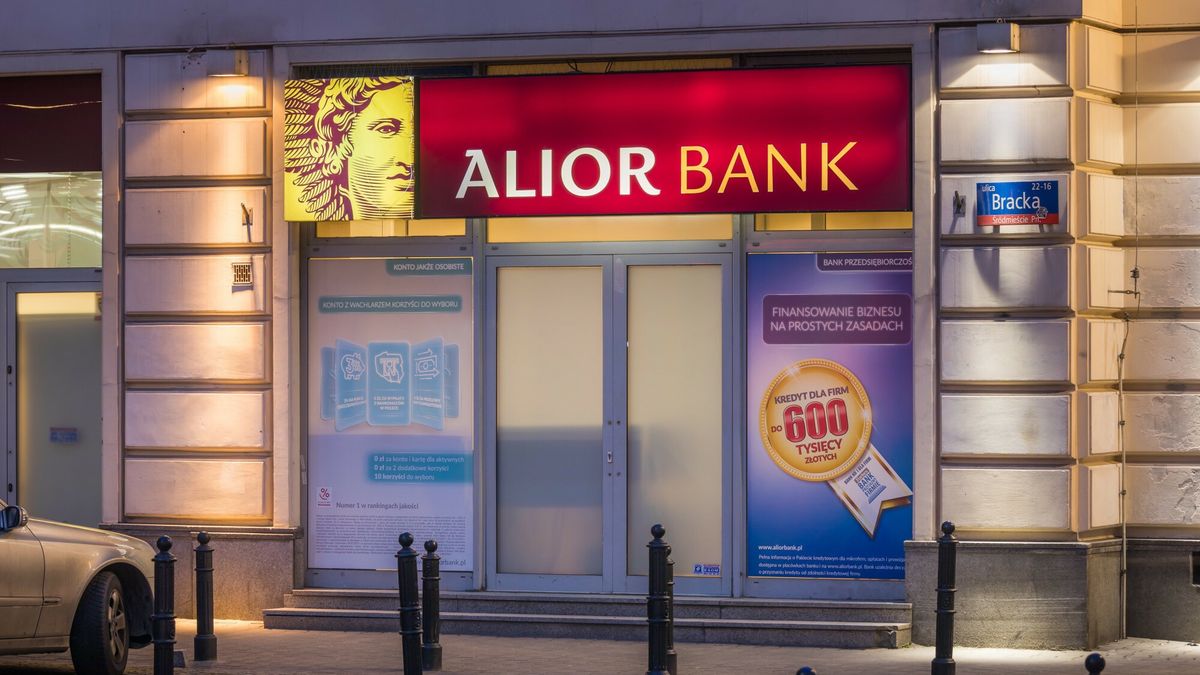 WIBOR usunięty z dwóch kolejnych umów kredytowych w Polsce