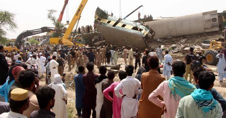Pakistan. Katastrofa kolejowa. Wiele ofiar