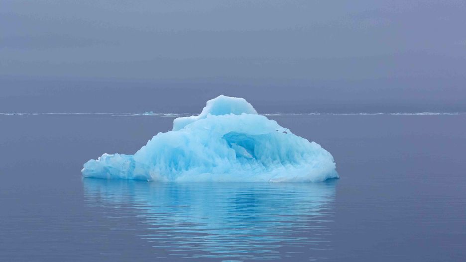 Kra lodowa koło Spitzbergen, Norwegia. 