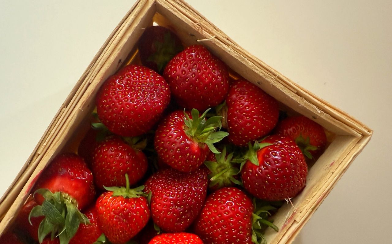 Garść dziennie i organizm odczuje różnicę. Truskawki robią więcej, niż tylko smakują