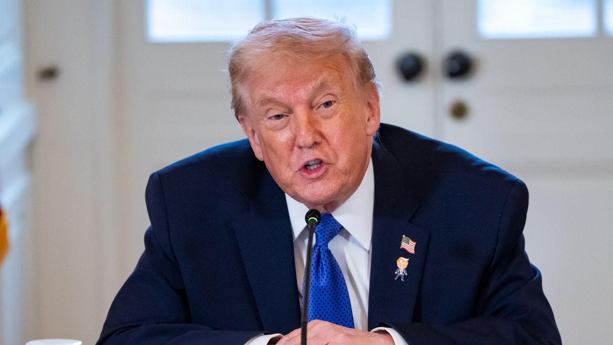 US President Donald Trump during a meeting with oil executives in the East Room of the White House in Washington, DC, US, on Friday, Jan. 9, 2026. Major US oil executives expressed caution to Donald Trump about reentering Venezuela, even as the president pressured their companies to spend at least $100 billion to revive the country's production following the brazen capture of leader Nicolas Maduro. Photographer: Bonnie Cash/UPI/Bloomberg via Getty Images