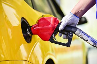 Ropa naftowa przestała drożeć. Nowe informacje z USA