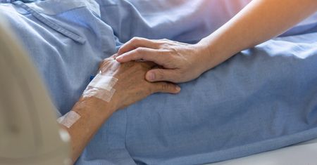 Pracuje w hospicjum. Mówi, czego ludzie najczęściej żałują przed śmiercią