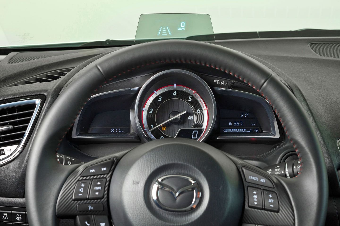 Nowa Mazda3 sedan w pełnej krasie [galeria] 27