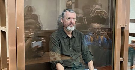 Wróg Putina zostanie w więzieniu. Wygląda już naprawdę źle