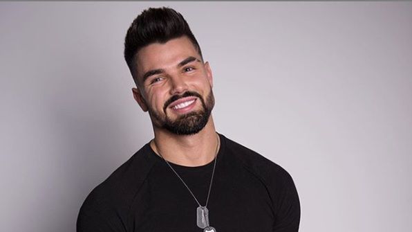 Paweł z "Love Island" nie wierzy w pandemię.