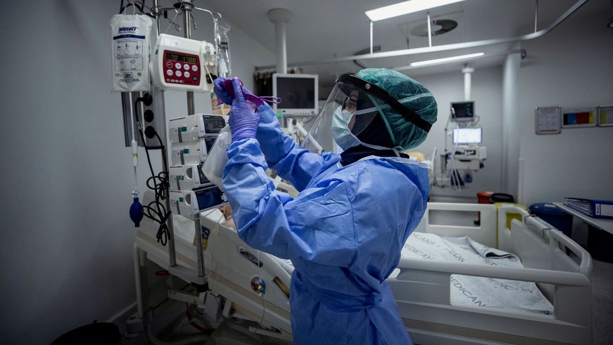 Zaczęło się od dwóch pracowników fabryki mebli Wersal pod Kępnem.