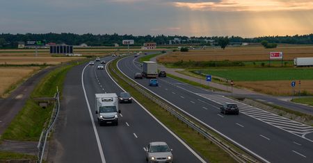 Zmiany na drogach przed majówką. GDDKiA otworzy nową trasę i podniesie ograniczenie