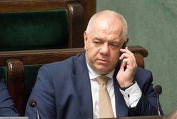 Będą odprawy i specjalne urlopy. Minister odkrył karty