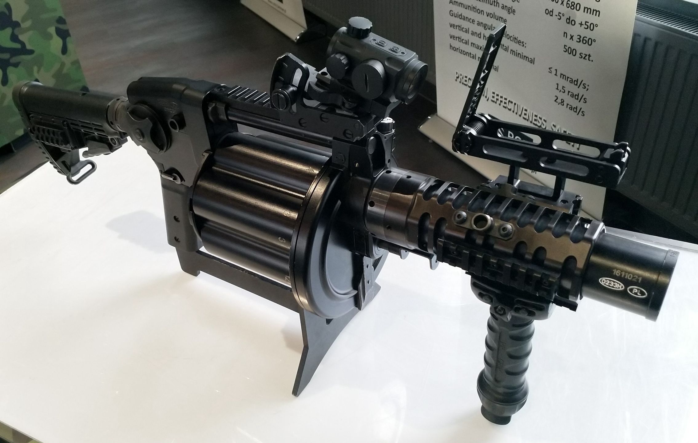 Odrzucony przez polski MON, a bardzo chwalony przez Ukraińców granatnik rewolwerowy RGP-40.