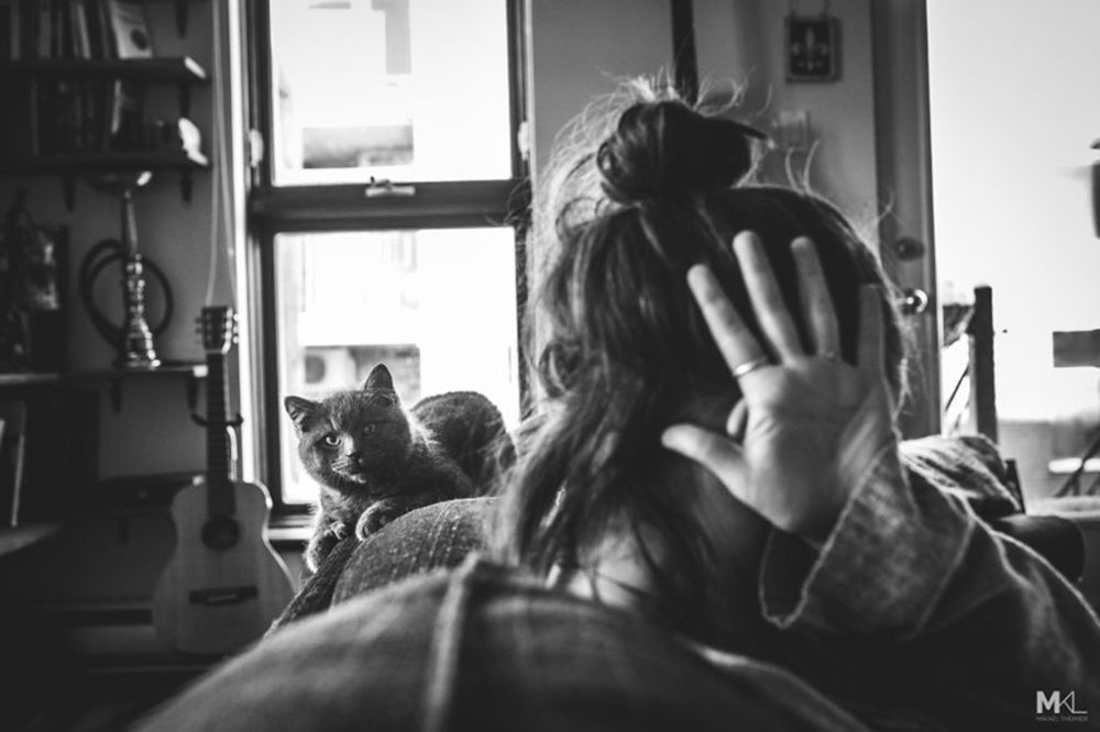 Jego dziewczyna wciąż nie pozwala mu się fotografować 11