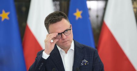 Błąd w oświadczeniu majątkowym Hołowni. "To nie magia, tylko pomieszanie pojęć"