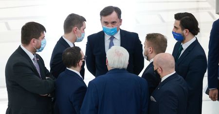 Solidarna Polska chce walcem reformować sądy. Nieoficjalnie: ziobryści gotowi na ultimatum wobec PiS