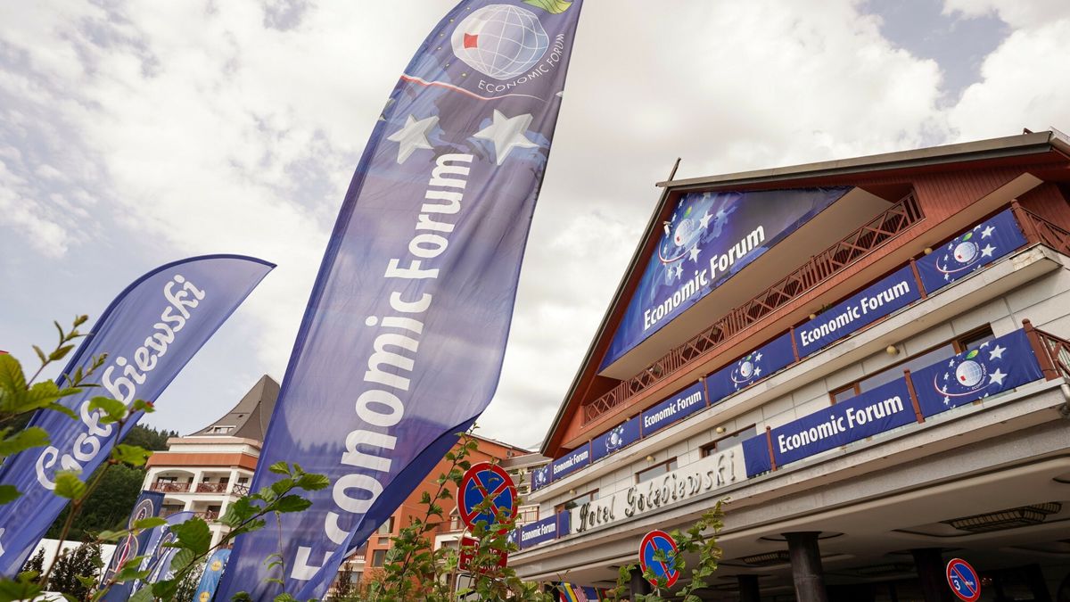 Burza wokół opłat za udział w Foum Ekonomicznym