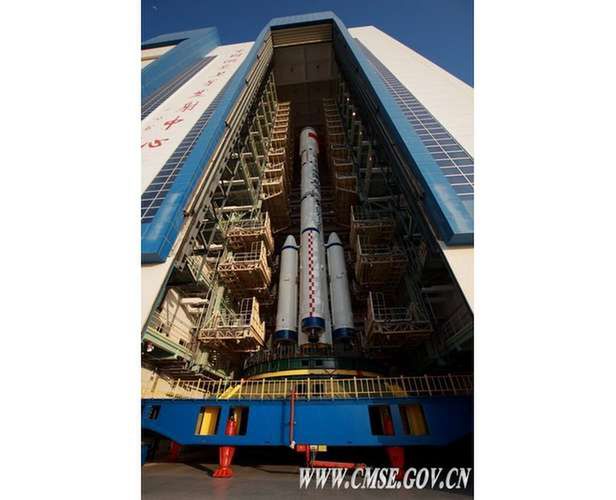 Rakieta Długi Marsz IIF z modułem Tian Gong 1. Przygotowania do startu (Fot. CMSE.gov.cn)