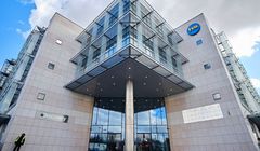 TVN czeka na przedłużenie koncesji przez KRRiT od dziewięciu miesięcy. „Nierówne traktowanie podmiotów”